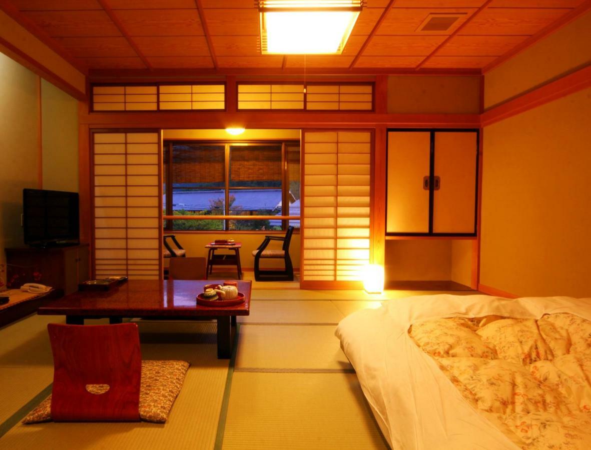 Hanagokoro Banki Takajama Exteriér fotografie