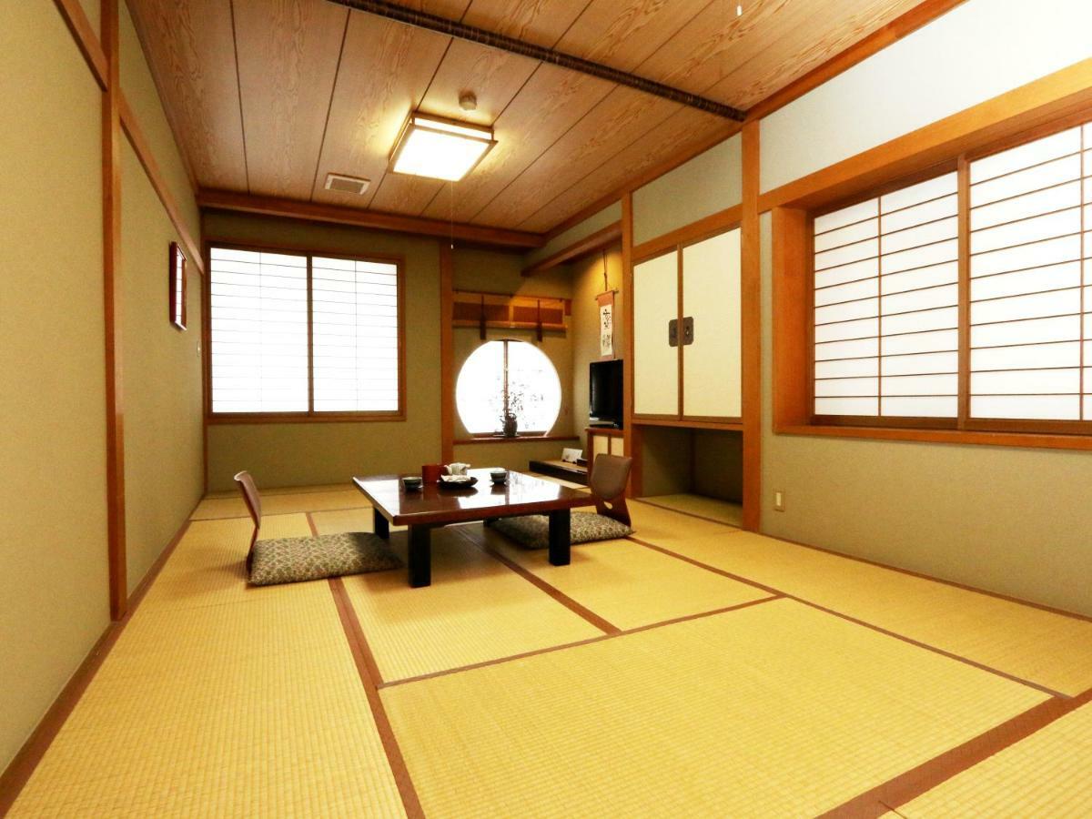Hanagokoro Banki Takajama Exteriér fotografie